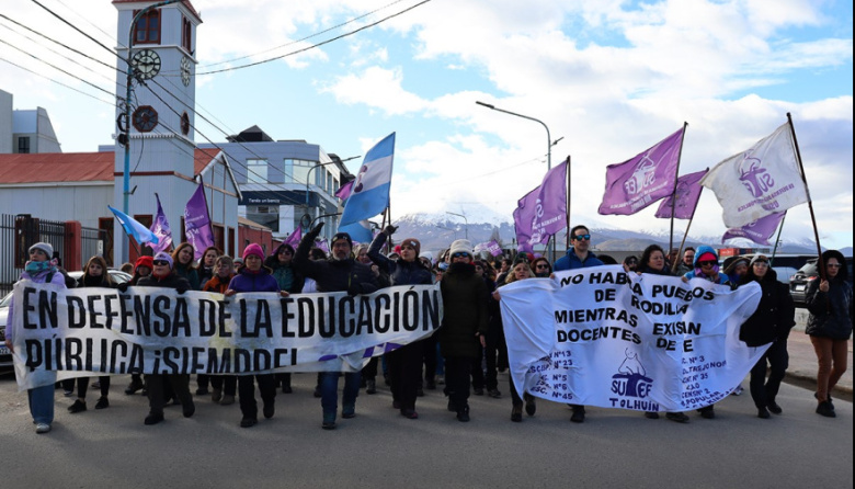 SUTEF convoca a congreso provincial y ratificará paro docente por tiempo indeterminado