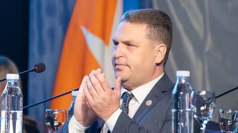 Legisladores impulsan Ficha Limpia y nuevos requisitos para representantes provinciales