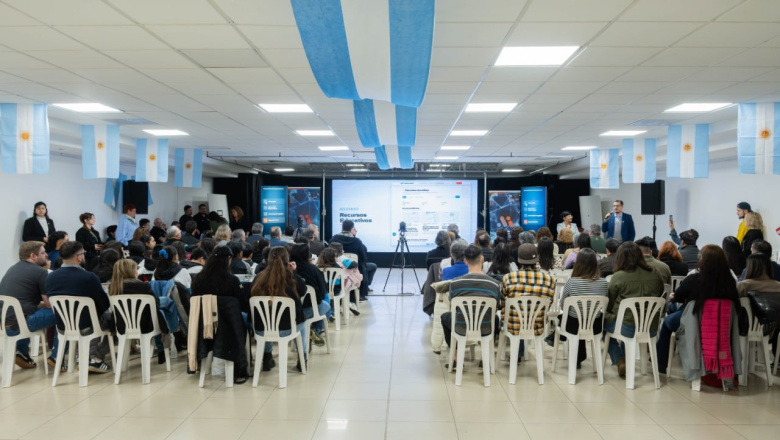 Tierra del Fuego presentó una plataforma educativa sobre Malvinas con recursos para docentes y estudiantes