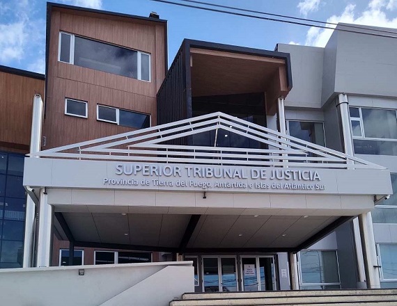 Trabajadores judiciales de Tierra del Fuego realizan paros por reclamos salariales