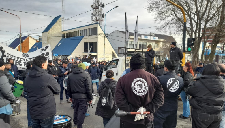 La UOM Río Grande presentó un documento en defensa de la industria y exigió respuestas en 72 horas