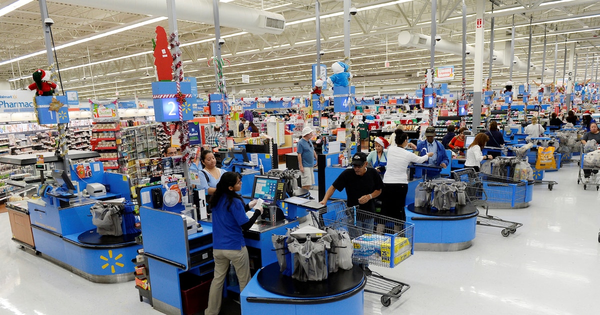 Walmart publicó un informe con los salarios de sus empleados en Estados Unidos
