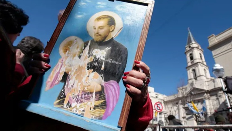 Argentina celebra el Día de San Cayetano, una de las festividades religiosas con mayor convocatoria