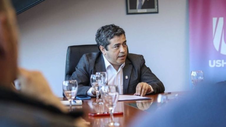 El Municipio de Ushuaia exige denuncia judicial tras acusaciones públicas de coimas