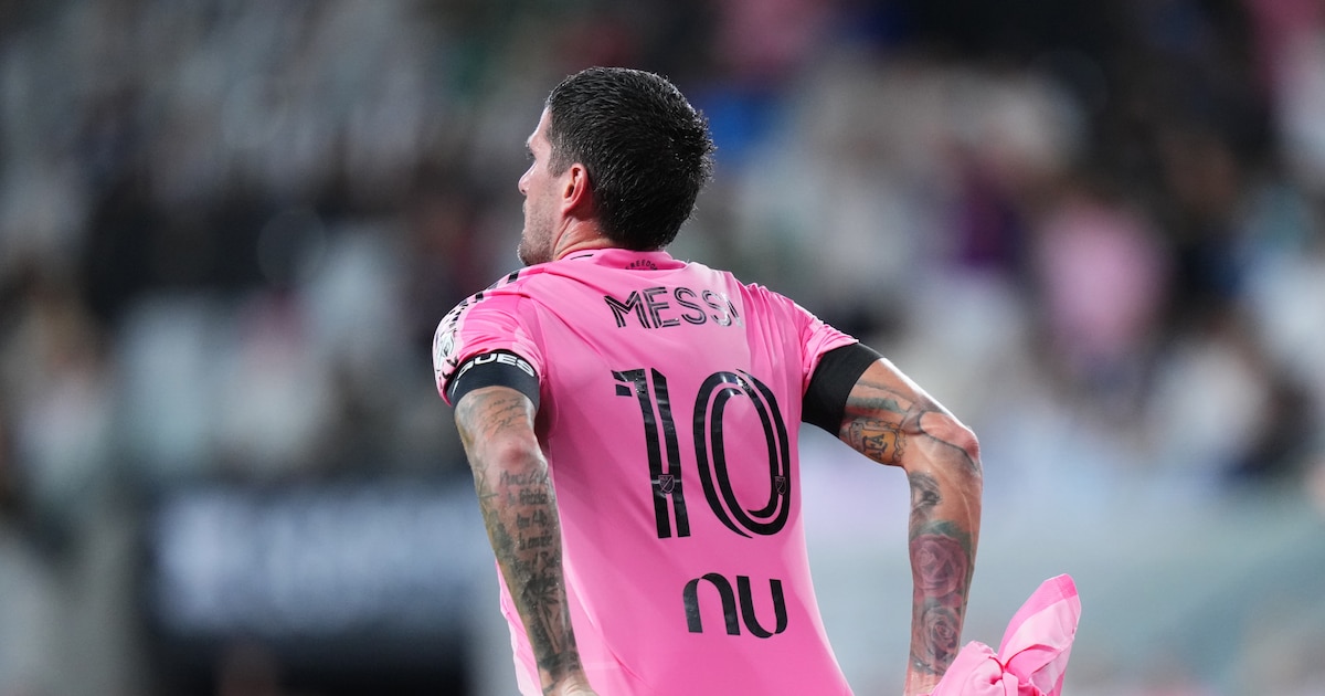 De Paul convirtió y dedicó su gol a Messi tras la muerte de Jorge