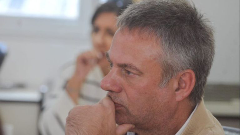 Legislador pidió una solución al conflicto docente y cuestionó la falta de presupuesto provincial