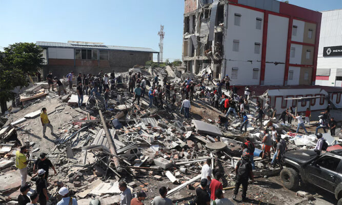 Terremoto de magnitud 7,4 en Colombia dejó al menos 111 muertos y 87 heridos