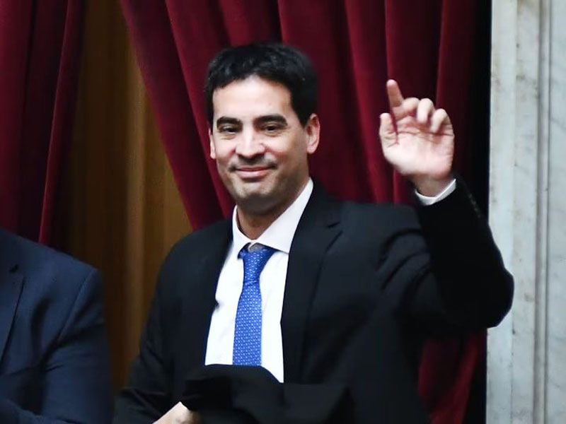 Ravier reconoció que no tiene pruebas de la supuesta campaña anti argentina mencionada por Milei
