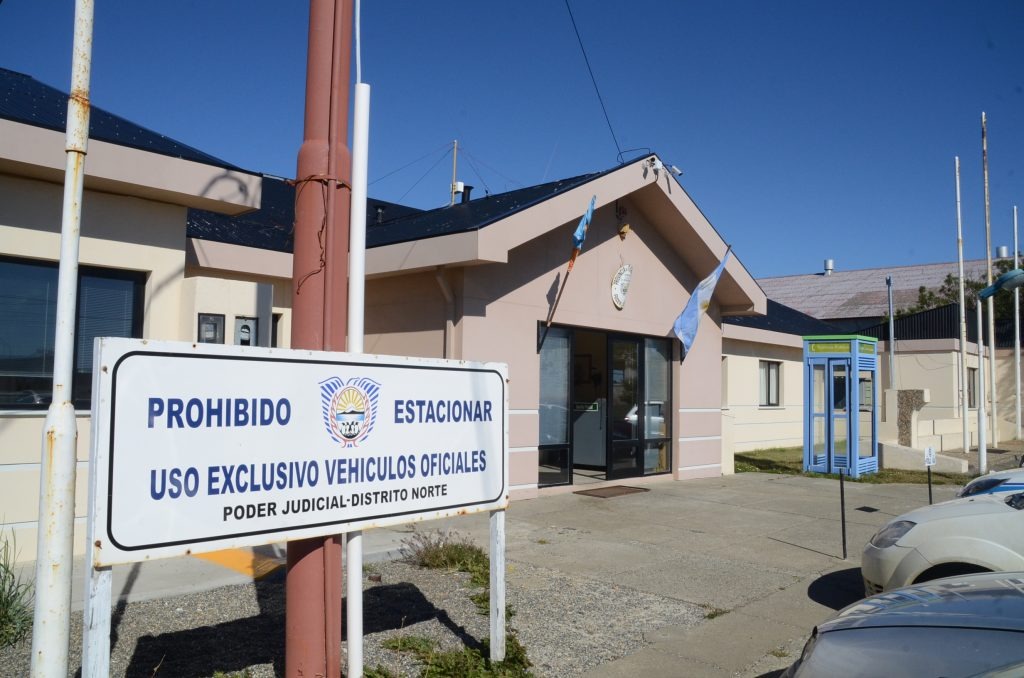 Violó prohibición de acercamiento, robó a su ex y fue condenado