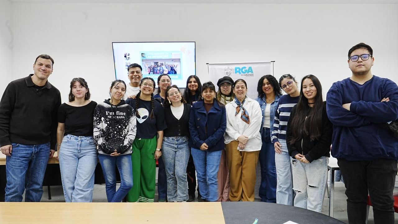 Capacitan a talleristas del Espacio Tecnológico en inclusión de infancias
