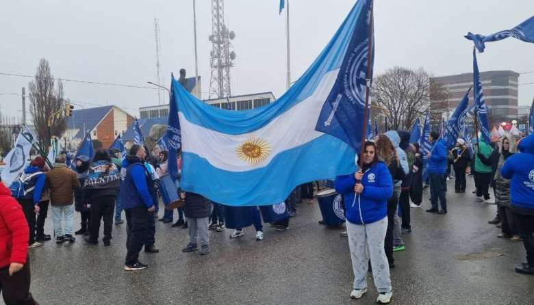 ATE reclama la apertura de paritarias y advierte que la inflación duplica los aumentos otorgados