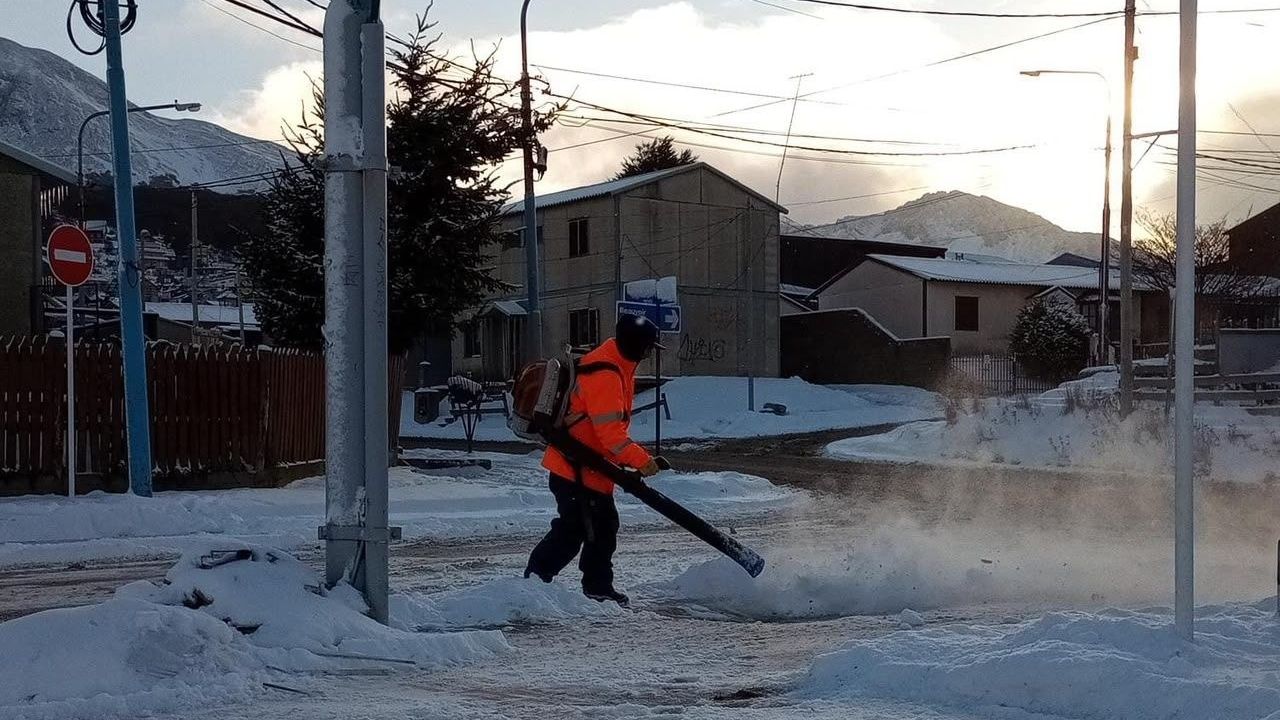 Alerta amarilla en Ushuaia por nevadas y vientos fuertes