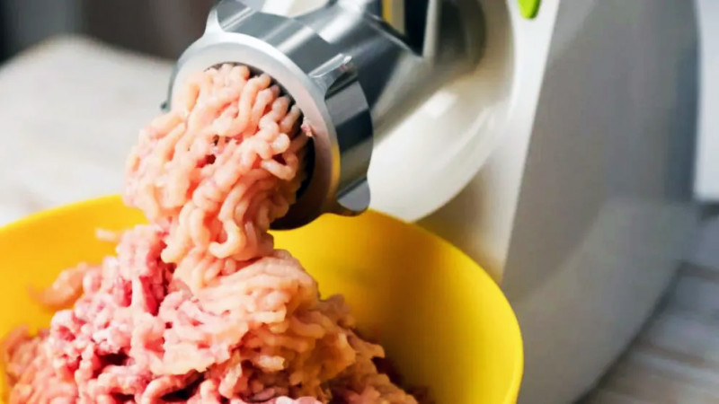 Con la carne vacuna más cara, crece la picada de pollo