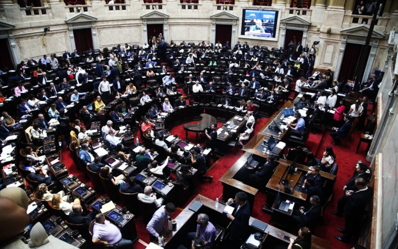 Endeudamiento familiar: Diputados buscan tratarlo