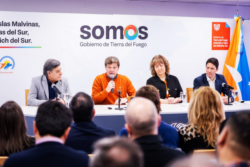 El Gobernador Melella anunció un alivio para endeudados