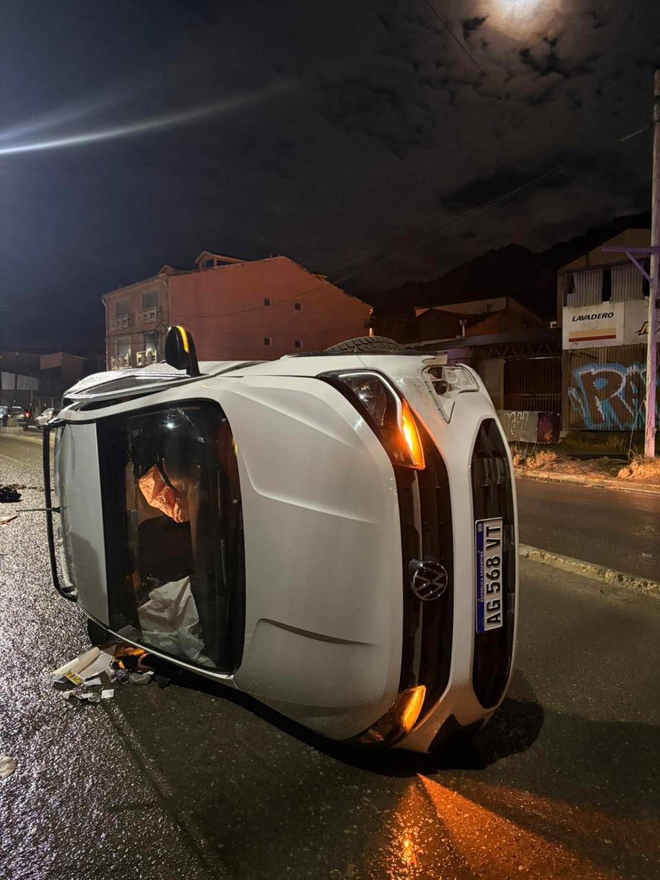 Vuelco en Ushuaia: el conductor dio positivo en alcoholemia