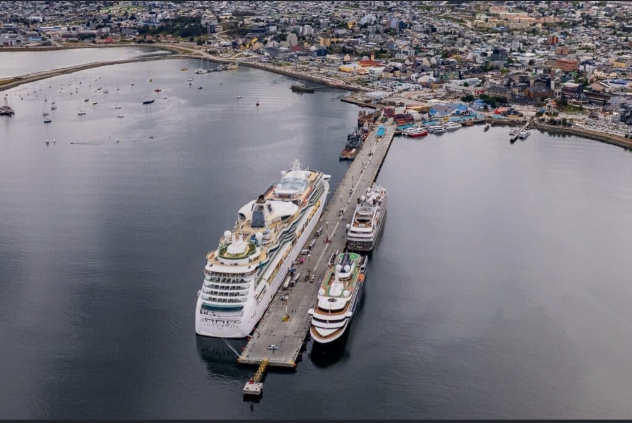 Licitan obra en el Puerto sin autorización de DPE ni DPOSS
