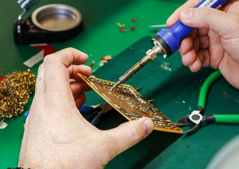 La industria promovida perdió casi 2.900 puestos de trabajo en un año