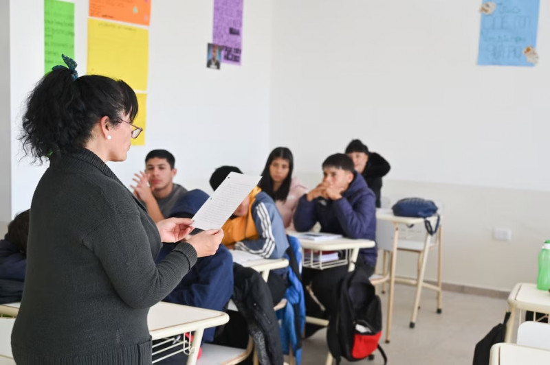 Convocan a acto público para designar horas cátedra en plan de compensación pedagógica