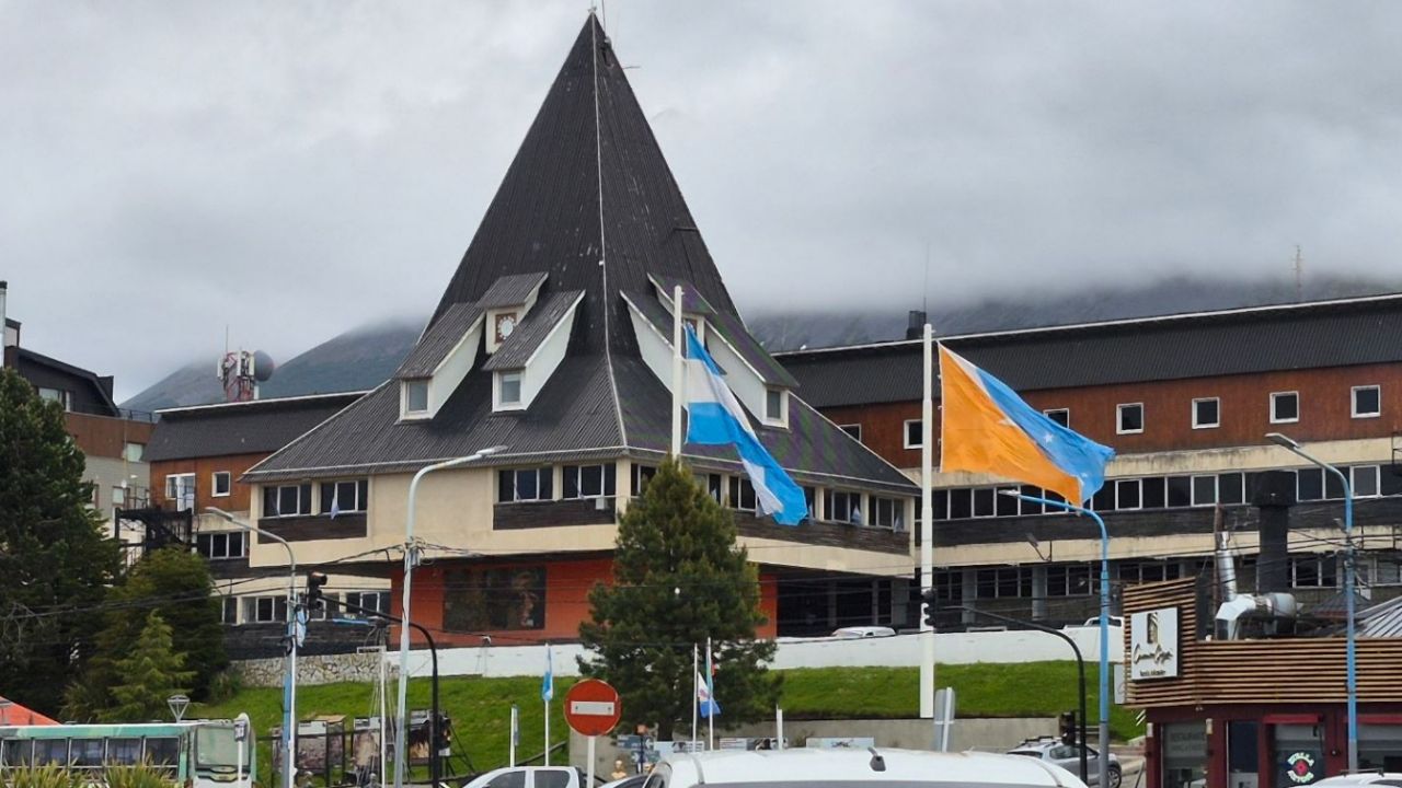 Tierra del Fuego presentó su presupuesto 2027: prevé gastos por $2,74 billones con un déficit de $137.955 millones