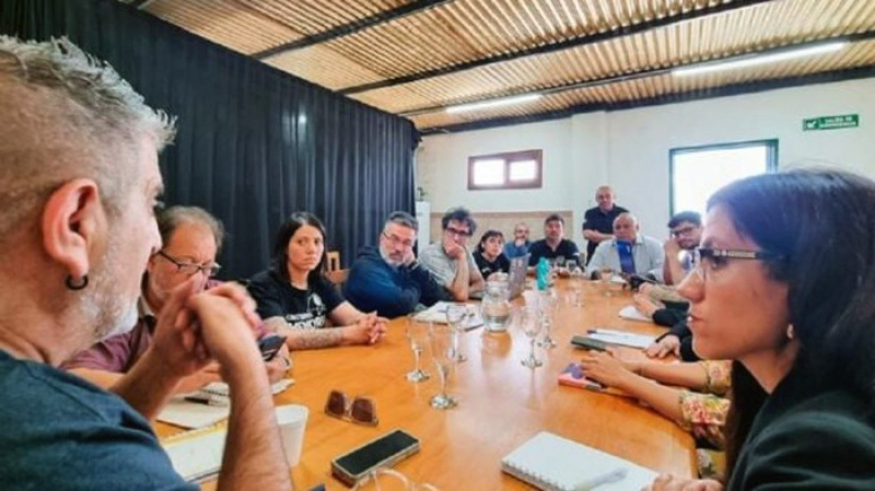 SUTEF fue convocado a una reunión con el Gobierno