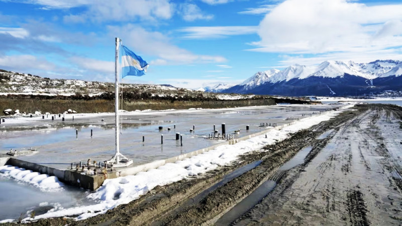 El Gobierno planea terminar la Base Naval para el 2029