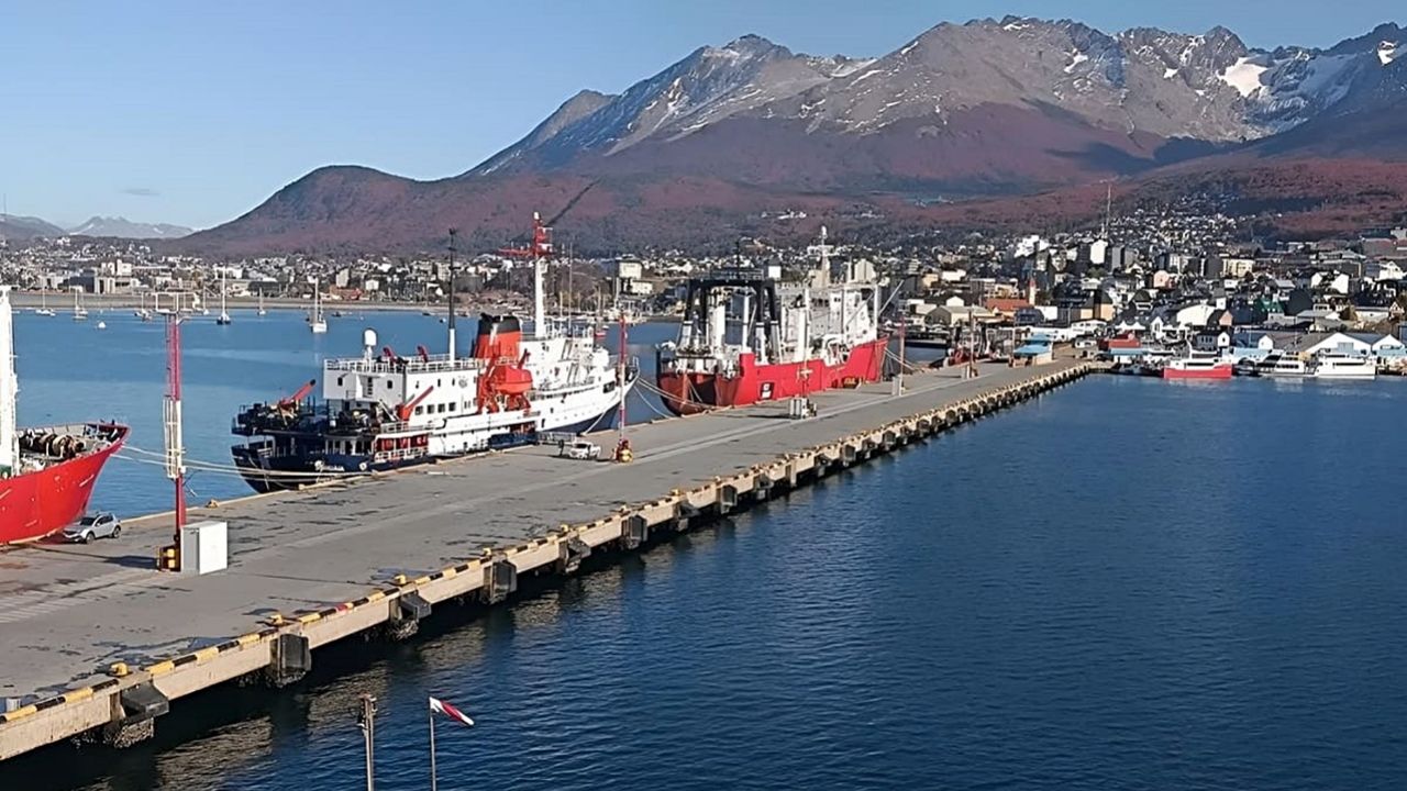 Aprueban nuevo Reglamento para la Autorización de Ingreso y Asignación de Muelle en el Puerto de Ushuaia