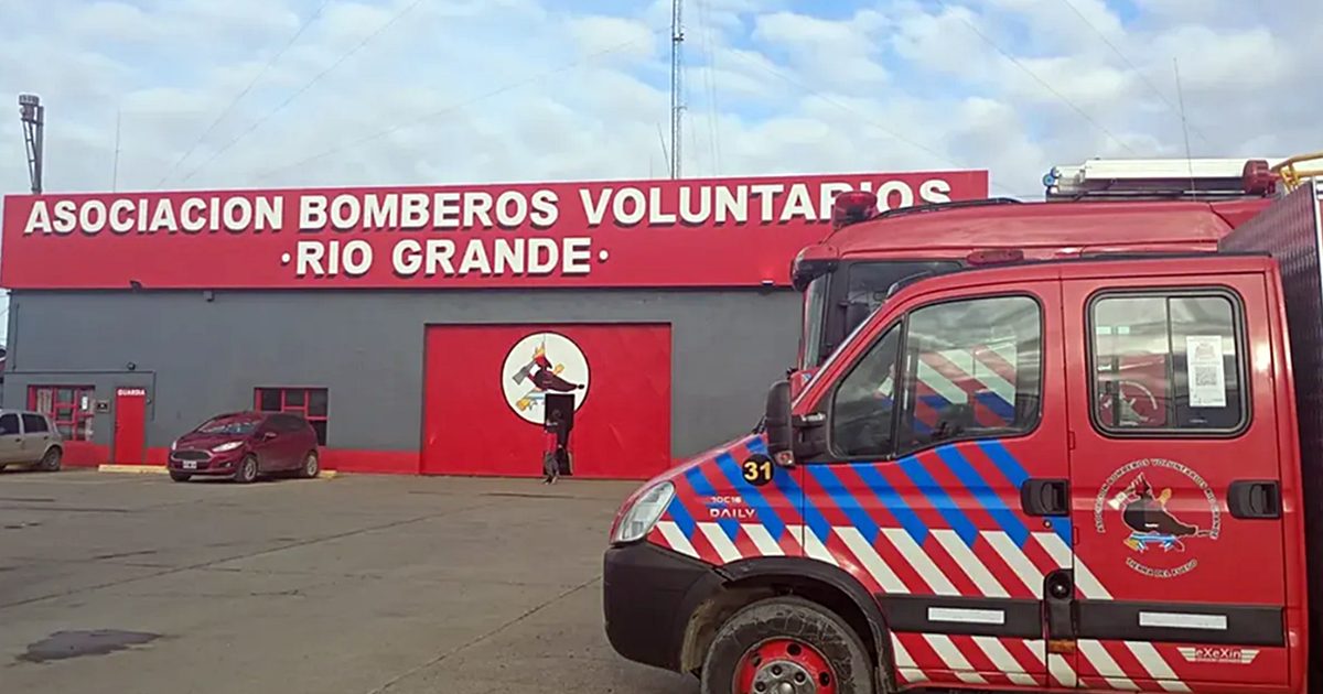 Bomberos voluntarios de Río Grande denunciaron que fueron golpeados durante una emergencia