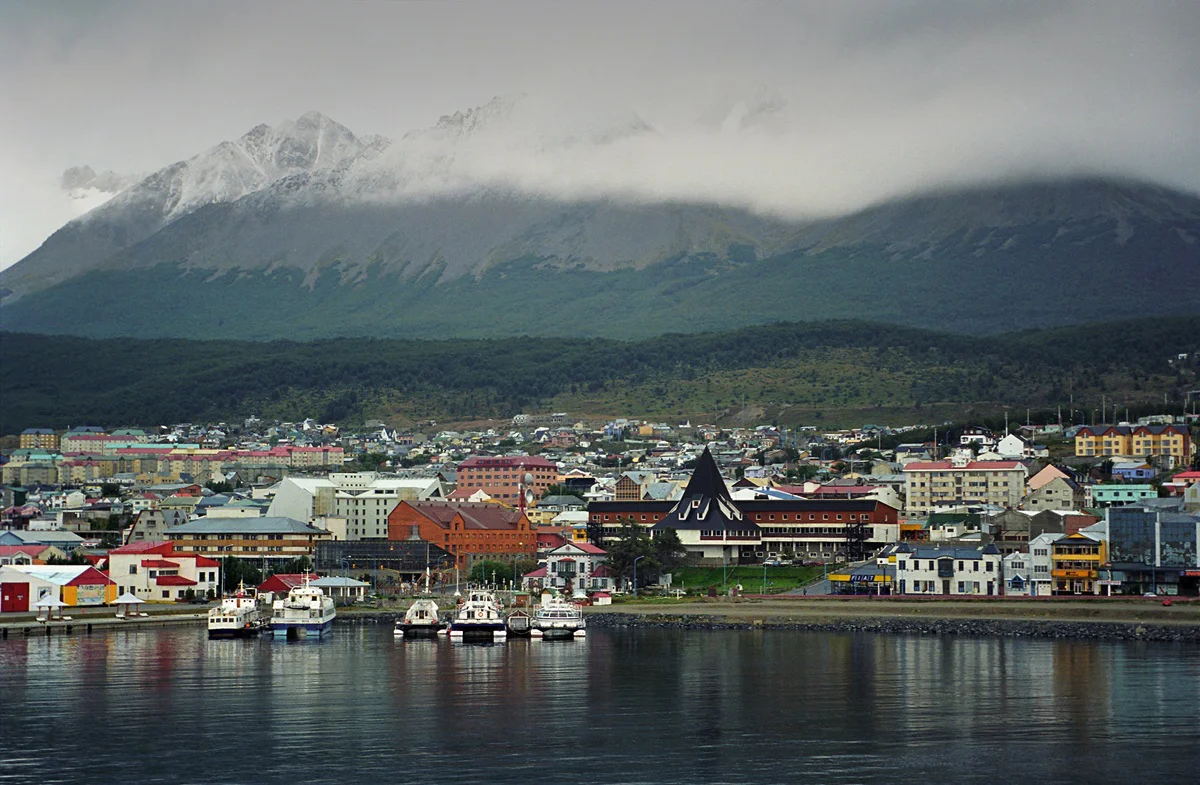 La fibra óptica submarina conecta Tierra del Fuego con la red nacional