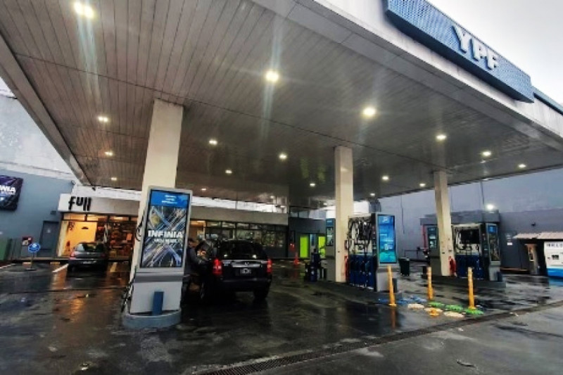 La venta de combustible sigue en caída en la provincia