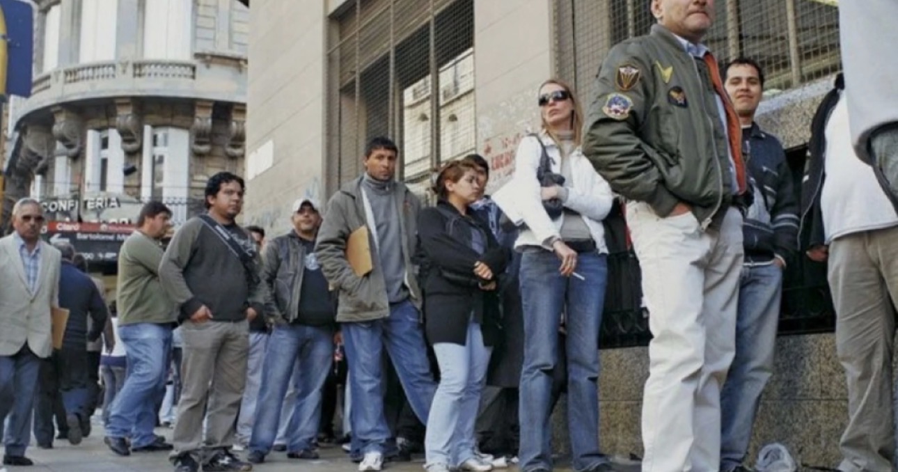 Cayó el empleo privado por decimocuarto mes consecutivo